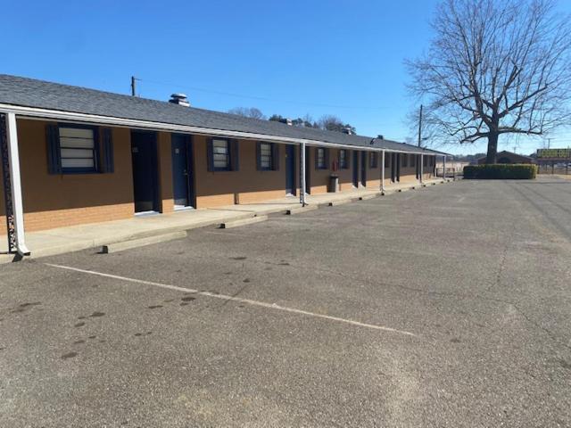 Andy Griffith Parkway Inn Mount Airy Exterior foto