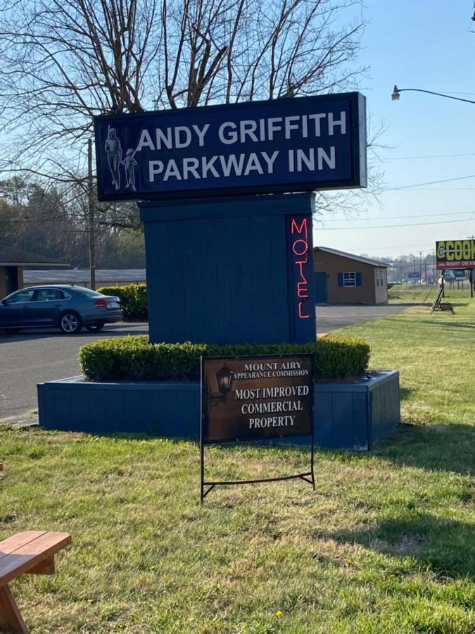 Andy Griffith Parkway Inn Mount Airy Exterior foto
